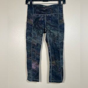 Lululemon Speed Up Crop 21in Size 4